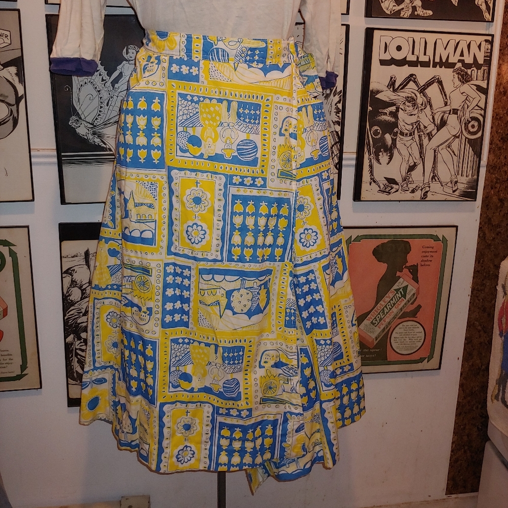 Beautiful Vintage 70s Folk Art Wrap Skirt